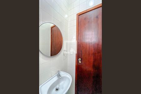 Casa à venda com 178m², 3 quartos e 2 vagasLavabo