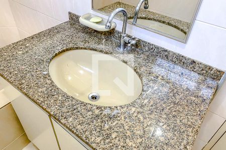 Casa à venda com 178m², 3 quartos e 2 vagasBanheiro da Suíte