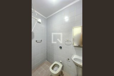 Casa à venda com 178m², 3 quartos e 2 vagasBanheiro de serviço