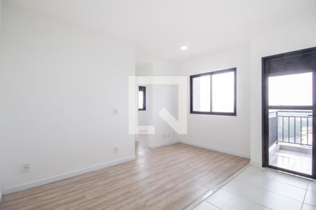 Sala de apartamento para alugar com 2 quartos, 39m² em Ayrosa, Osasco