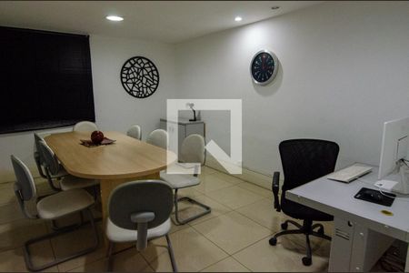 Apartamento à venda com 70m², 2 quartos e 1 vagaÁrea comum