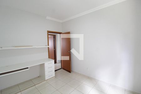 Quarto 2 de casa para alugar com 3 quartos, 200m² em Tubalina, Uberlândia