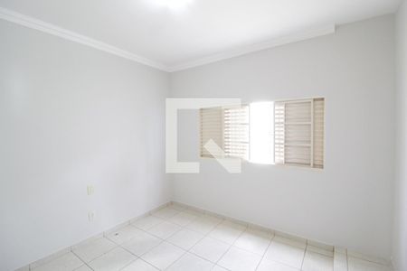 Quarto 1 de casa para alugar com 3 quartos, 200m² em Tubalina, Uberlândia