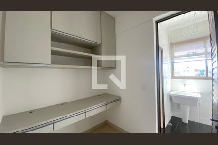 Área de Serviço de apartamento para alugar com 3 quartos, 109m² em Coração Eucarístico, Belo Horizonte