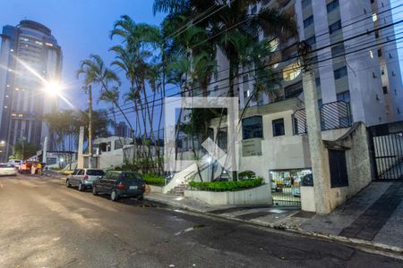 Apartamento à venda com 75m², 2 quartos e 1 vagaFachada e portaria