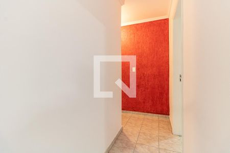 Corredor de apartamento para alugar com 3 quartos, 88m² em Jardim Patente, São Paulo