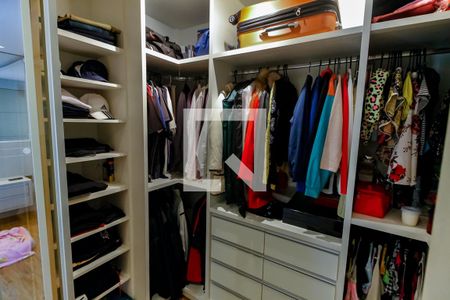 Apartamento para alugar com 112m², 3 quartos e 4 vagasCloset da suíte