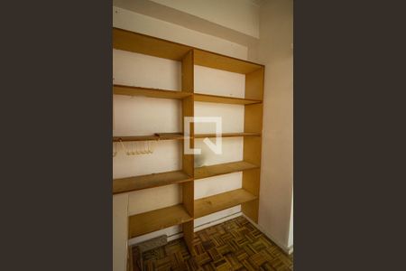 Apartamento à venda com 105m², 3 quartos e 2 vagasQuarto de Serviço