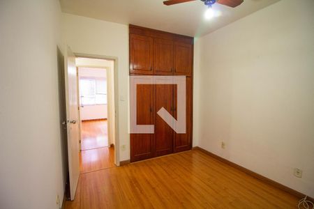 Apartamento à venda com 105m², 3 quartos e 2 vagasQuarto 2