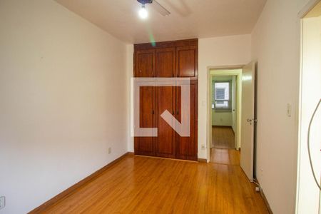 Apartamento à venda com 105m², 3 quartos e 2 vagasSuíte