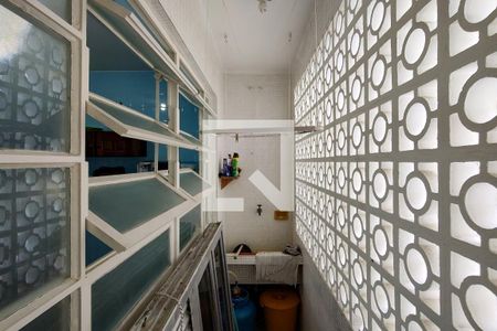 Apartamento para alugar com 105m², 3 quartos e 1 vagaÁrea de Serviço