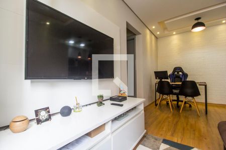 Sala de TV de apartamento à venda com 2 quartos, 51m² em Centro, Barueri