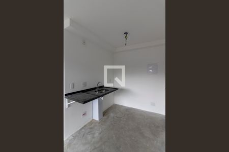 Sala, quarto e cozinha de kitnet/studio à venda com 1 quarto, 21m² em Indianópolis, São Paulo