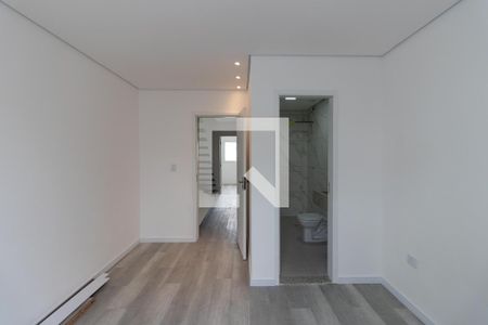 Quarto Suíte 1 de casa para alugar com 3 quartos, 80m² em Vila Pedra Branca, São Paulo