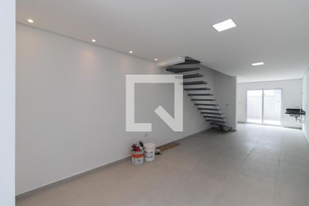 Sala de casa para alugar com 3 quartos, 80m² em Vila Pedra Branca, São Paulo