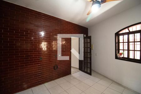 Casa à venda com 170m², 3 quartos e 2 vagas Casa à venda com 170m², 3 quartos e 2 vagasCopa