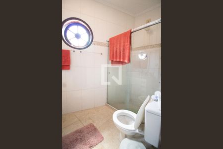 Casa à venda com 170m², 3 quartos e 2 vagas Casa à venda com 170m², 3 quartos e 2 vagasBanheiro Social