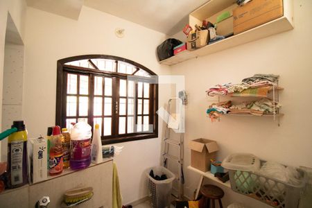 Casa à venda com 170m², 3 quartos e 2 vagas Casa à venda com 170m², 3 quartos e 2 vagasÁrea de Serviço