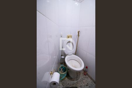 Casa à venda com 170m², 3 quartos e 2 vagas Casa à venda com 170m², 3 quartos e 2 vagasLavabo