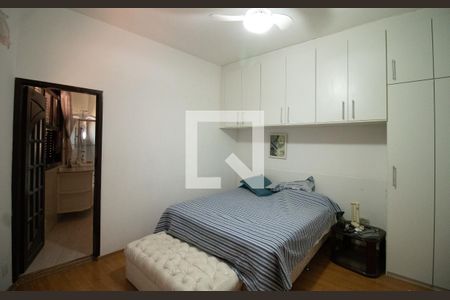 Casa à venda com 170m², 3 quartos e 2 vagas Casa à venda com 170m², 3 quartos e 2 vagasSuíte