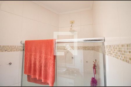 Casa à venda com 170m², 3 quartos e 2 vagas Casa à venda com 170m², 3 quartos e 2 vagasBanheiro Social
