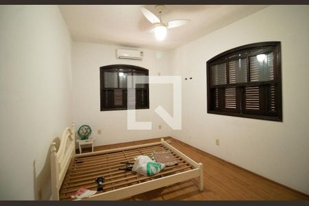 Quarto de casa à venda com 3 quartos, 170m² em Ribeira, Rio de Janeiro