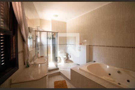 Casa à venda com 170m², 3 quartos e 2 vagas Casa à venda com 170m², 3 quartos e 2 vagasBanheiro da Suíte