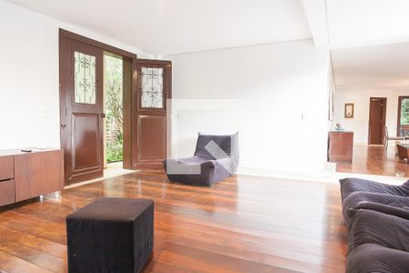 Casa de condomínio à venda com 432m², 4 quartos e 4 vagas Casa de condomínio à venda com 432m², 4 quartos e 4 vagassala de visitas