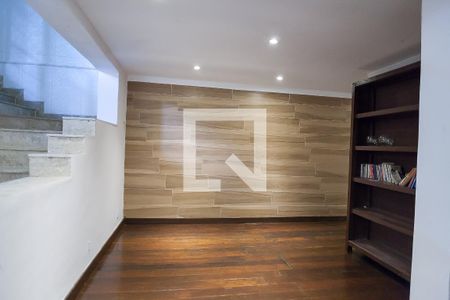 Casa de condomínio à venda com 432m², 4 quartos e 4 vagas Casa de condomínio à venda com 432m², 4 quartos e 4 vagassala de tv