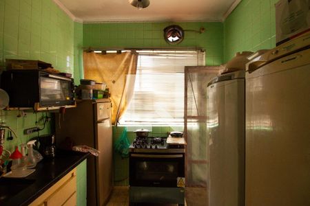 Casa à venda com 282m², 2 quartos e 6 vagas Casa à venda com 282m², 2 quartos e 6 vagasCozinha