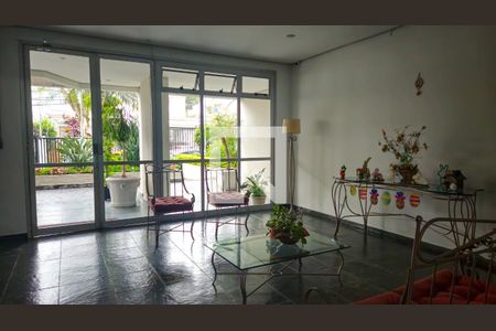 Apartamento à venda com 150m², 3 quartos e 2 vagasHall social