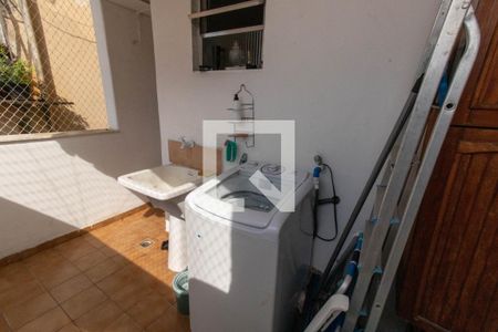 Apartamento à venda com 60m², 2 quartos e sem vagaÁrea de serviço