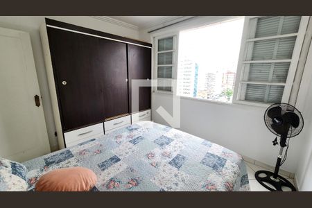 Quarto 1 de apartamento para alugar com 2 quartos, 70m² em Gonzaga, Santos