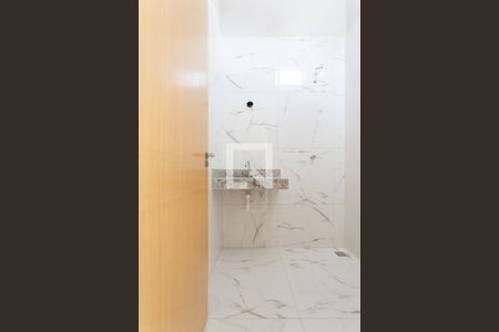 Banheiro da Suíte 1 de casa à venda com 2 quartos, 77m² em Piratininga, Belo Horizonte
