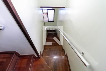 Escada de casa à venda com 7 quartos, 360m² em Sinimbu, Belo Horizonte