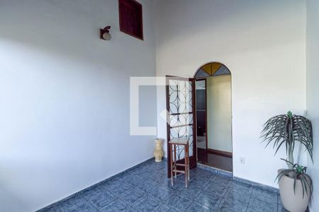 Casa à venda com 360m², 7 quartos e 3 vagas Casa à venda com 360m², 7 quartos e 3 vagasVaranda do corredor