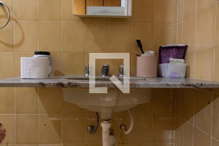 Casa à venda com 236m², 3 quartos e 3 vagasBANHEIRO DA SUITE 2