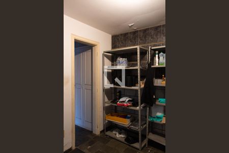 Casa à venda com 236m², 3 quartos e 3 vagasDISPENSA PISO INFERIOR