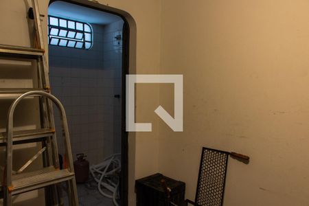 Casa à venda com 236m², 3 quartos e 3 vagasDISPENSA PISO INFERIOR