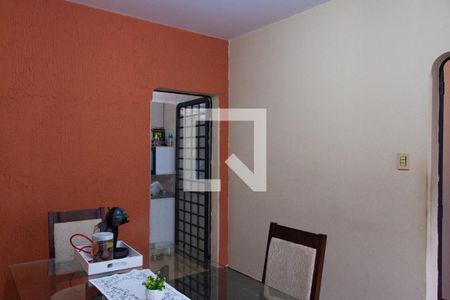 Casa à venda com 236m², 3 quartos e 3 vagasSALA DE JANTAR