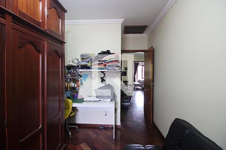 Casa à venda com 213m², 3 quartos e 3 vagasSuíte 2