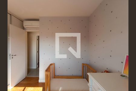 Apartamento à venda com 105m², 3 quartos e 2 vagas Apartamento à venda com 105m², 3 quartos e 2 vagasQuarto