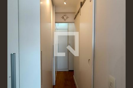 Apartamento à venda com 105m², 3 quartos e 2 vagas Apartamento à venda com 105m², 3 quartos e 2 vagasSuíte - Closet