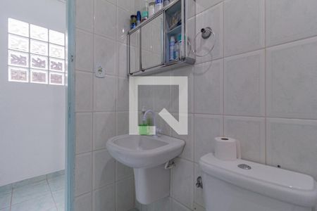 Casa à venda com 64m², 2 quartos e 1 vaga Casa à venda com 64m², 2 quartos e 1 vagaBanheiro