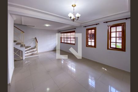 Sala de casa de condomínio para alugar com 3 quartos, 100m² em Jardim Ester Yolanda, São Paulo