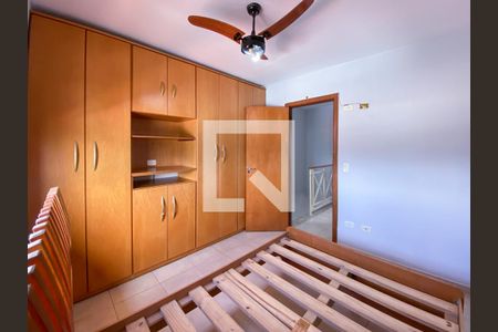 Quarto de casa de condomínio para alugar com 3 quartos, 100m² em Jardim Ester Yolanda, São Paulo