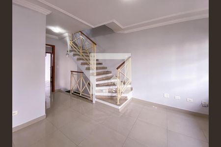 Sala de casa de condomínio para alugar com 3 quartos, 100m² em Jardim Ester Yolanda, São Paulo