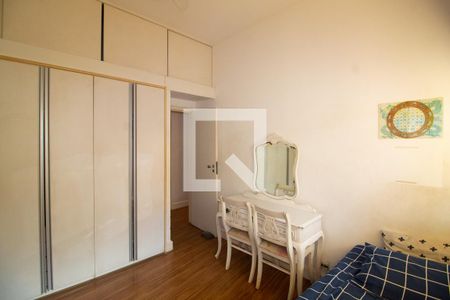 Quarto 1 de apartamento à venda com 4 quartos, 140m² em Copacabana, Rio de Janeiro