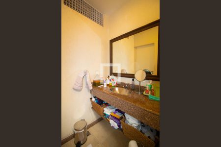 Apartamento à venda com 140m², 4 quartos e 1 vagaBanheiro da Suíte