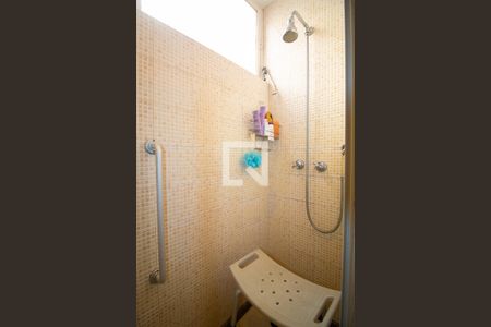 Apartamento à venda com 140m², 4 quartos e 1 vagaBanheiro da Suíte - box com barras de apoio